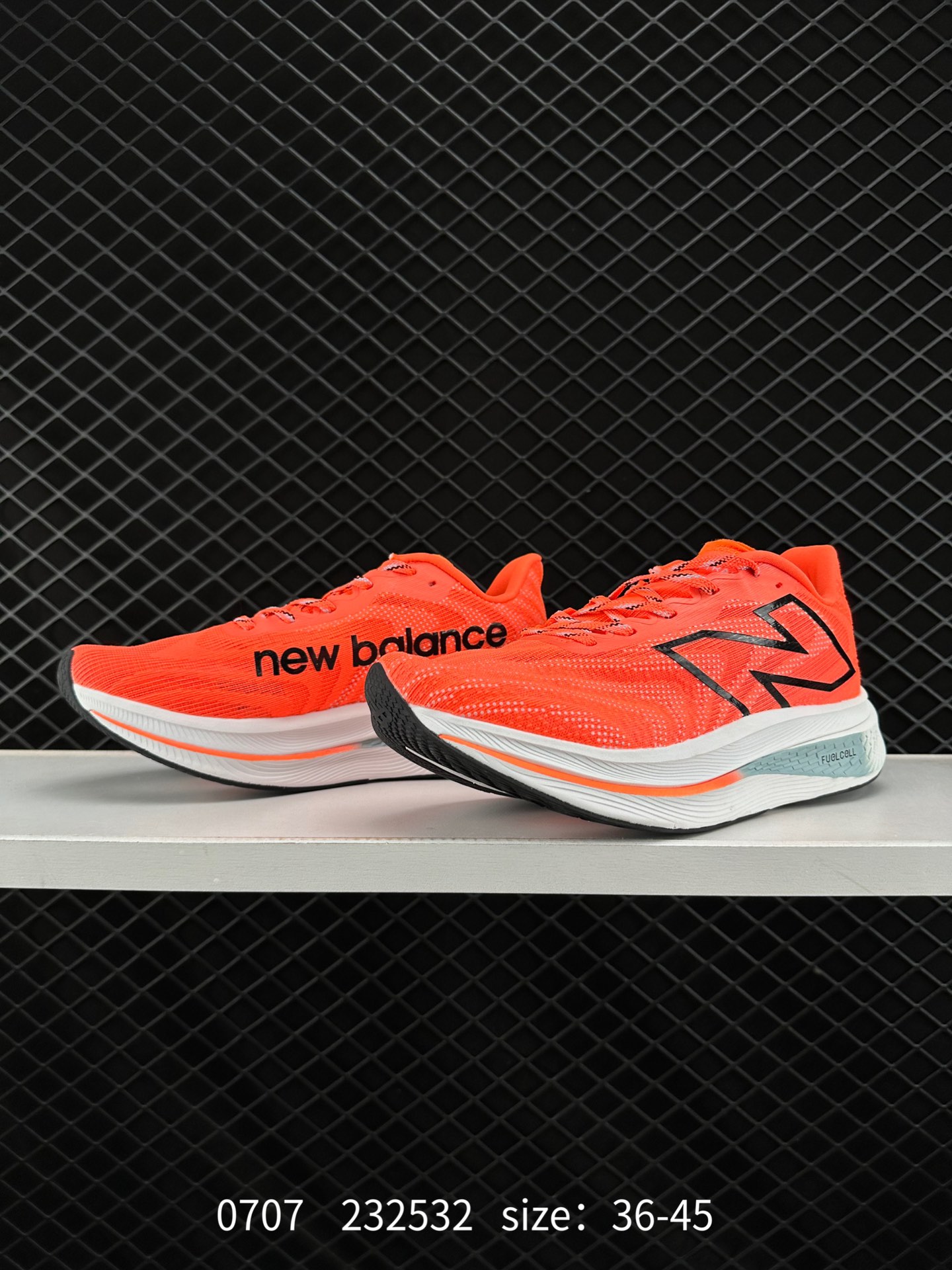 New Balance NB FuelCell Supercomp NB FuelCell